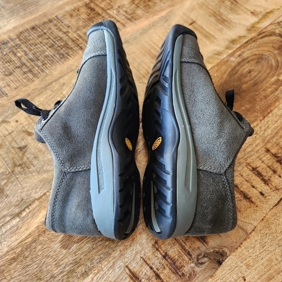 Keen lace up shoes Size 7 - Picture 8 of 10